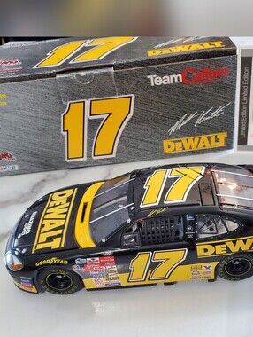 Matt Kenseth #17 DeWalt 1:24 Nascar Diecast Car Team Caliber